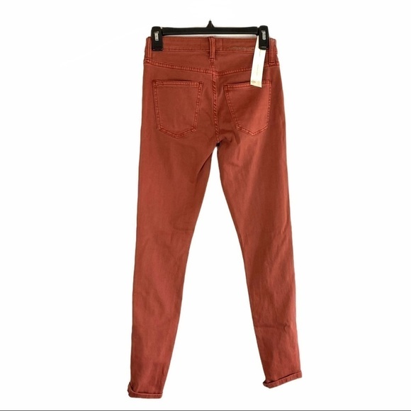 Current Elliott The Original Stiletto Berry Pants - Picture 7 of 7